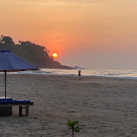 Talalla Bay Beach Hotel Ngoại thất bức ảnh