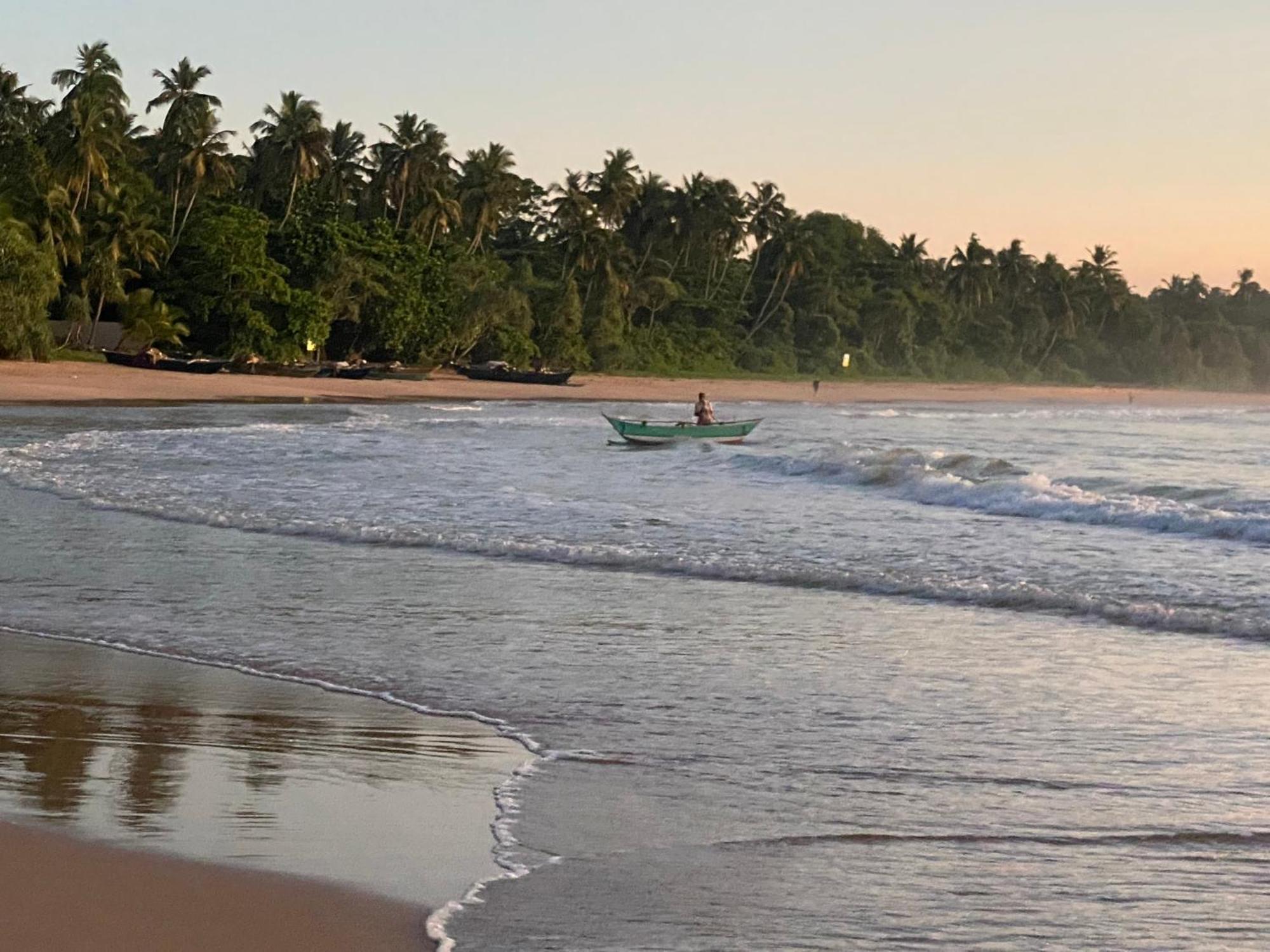 Talalla Bay Beach Hotel Ngoại thất bức ảnh